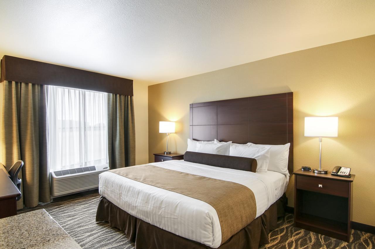 Cobblestone Inn & Suites - Menomonie/Uw-Stout Buitenkant foto