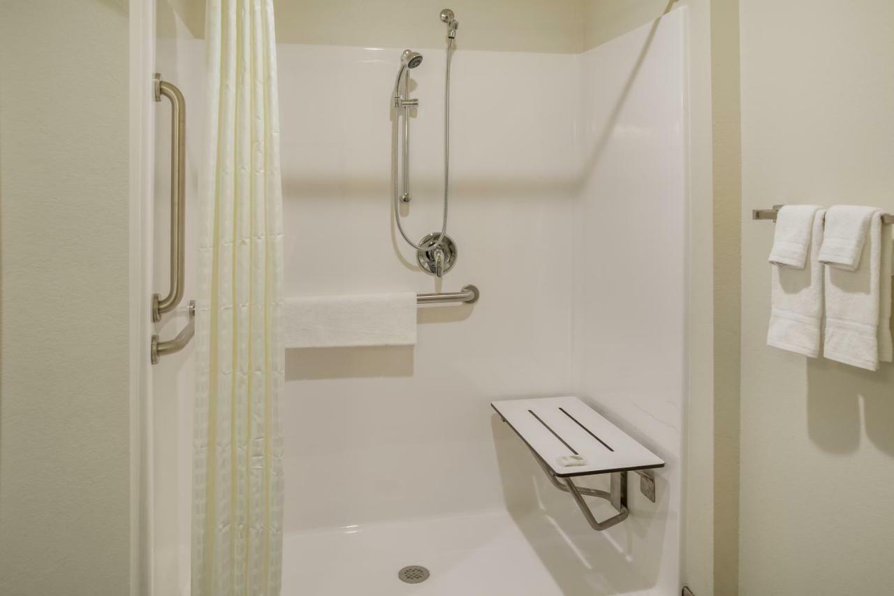 Cobblestone Inn & Suites - Menomonie/Uw-Stout Buitenkant foto